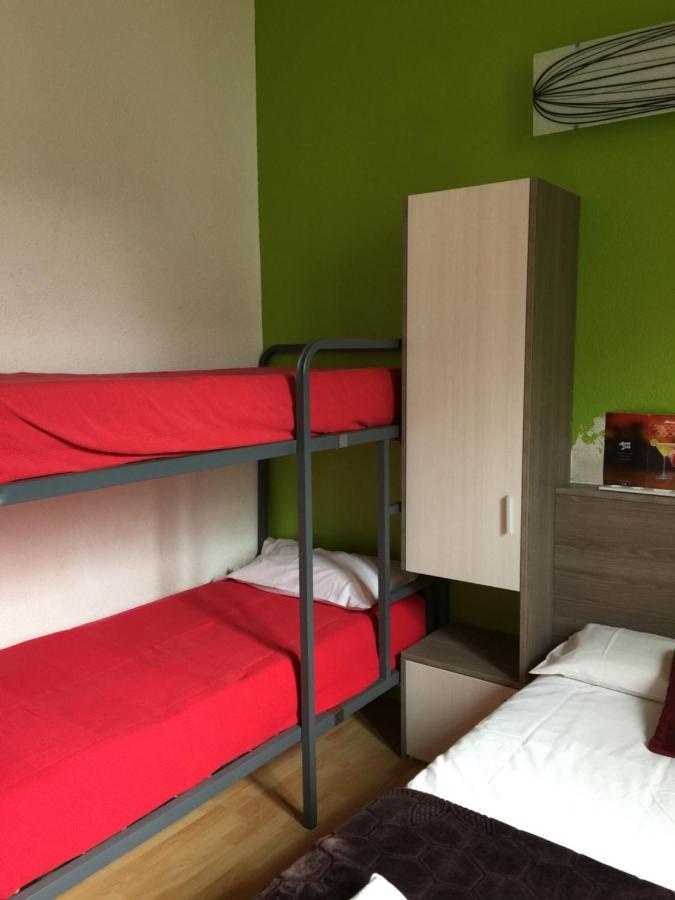 โอสตัล เอล อังเจล Hotel บาร์เซโลนา ภายนอก รูปภาพ